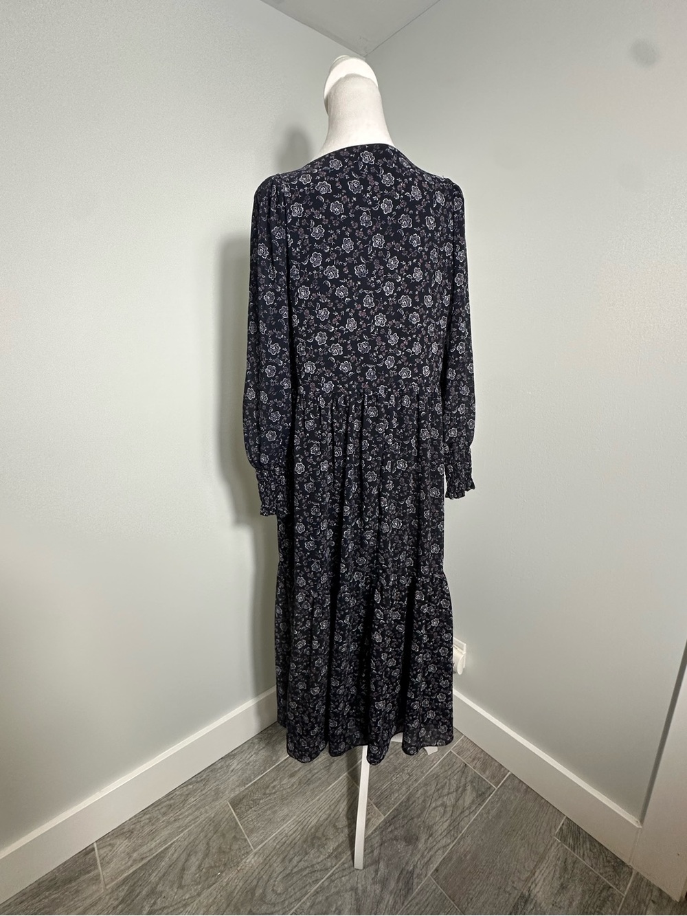 Madewell Georgette Tierred Midi Dress Womens  Navy Blue Enchanted Floral Small - Picture 7 of 13